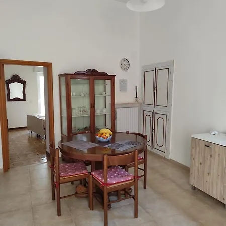 La Casa Di Nonna Giustina بيت للعطل